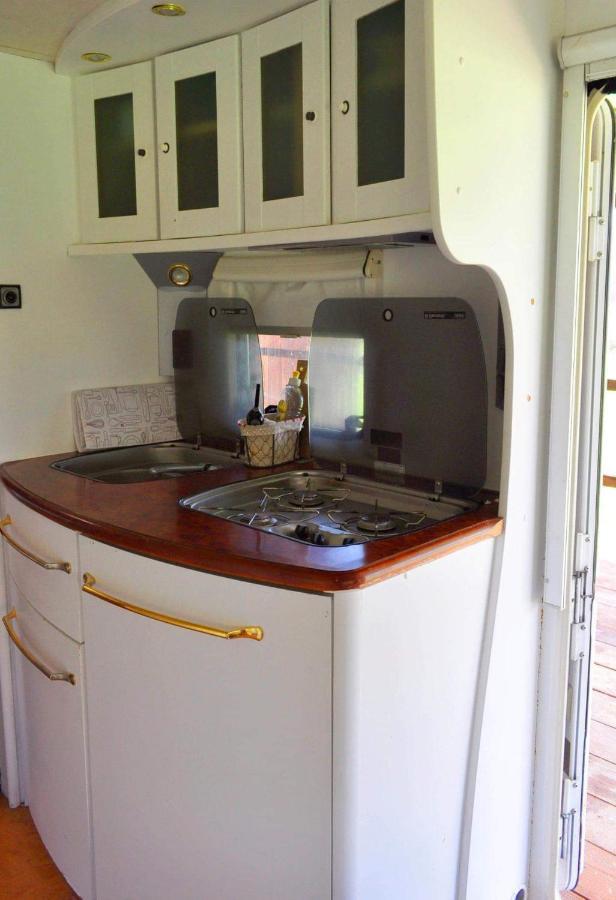 Guillerin Caravan And Glamping Sornac Екстер'єр фото
